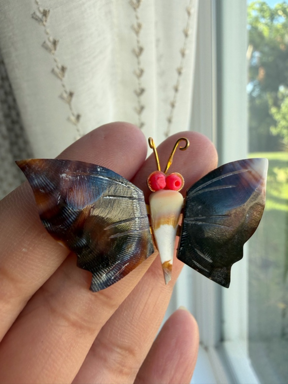 Vintage Sea Shell Carved Butterfly with Wings Gold Brooch Made In Taiwan ROC